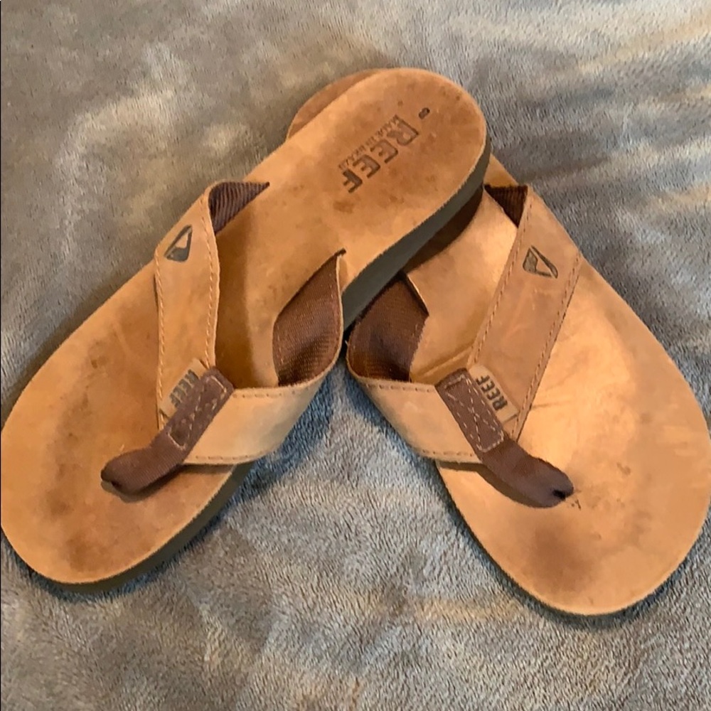 Reef Leather flip flops men’s size 8